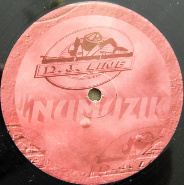 Roxxy  - We Can Touch The Sky (12") - Image 2